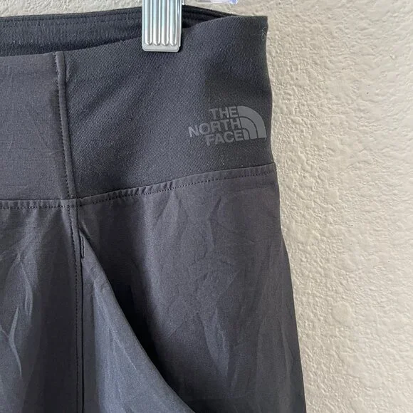 The North Face Let's Go Mid-Rise Black Capris Size M Style J1345 - Picture 6 of 11